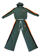 Load image into Gallery viewer, Premo Status Sweatsuits
