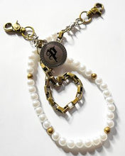 Load image into Gallery viewer, Preme Wallet Chain
